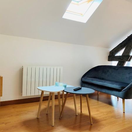 Appartement Au Style Scandinave - Pour Deux Personnes Proche De Chartres Luisant Екстериор снимка