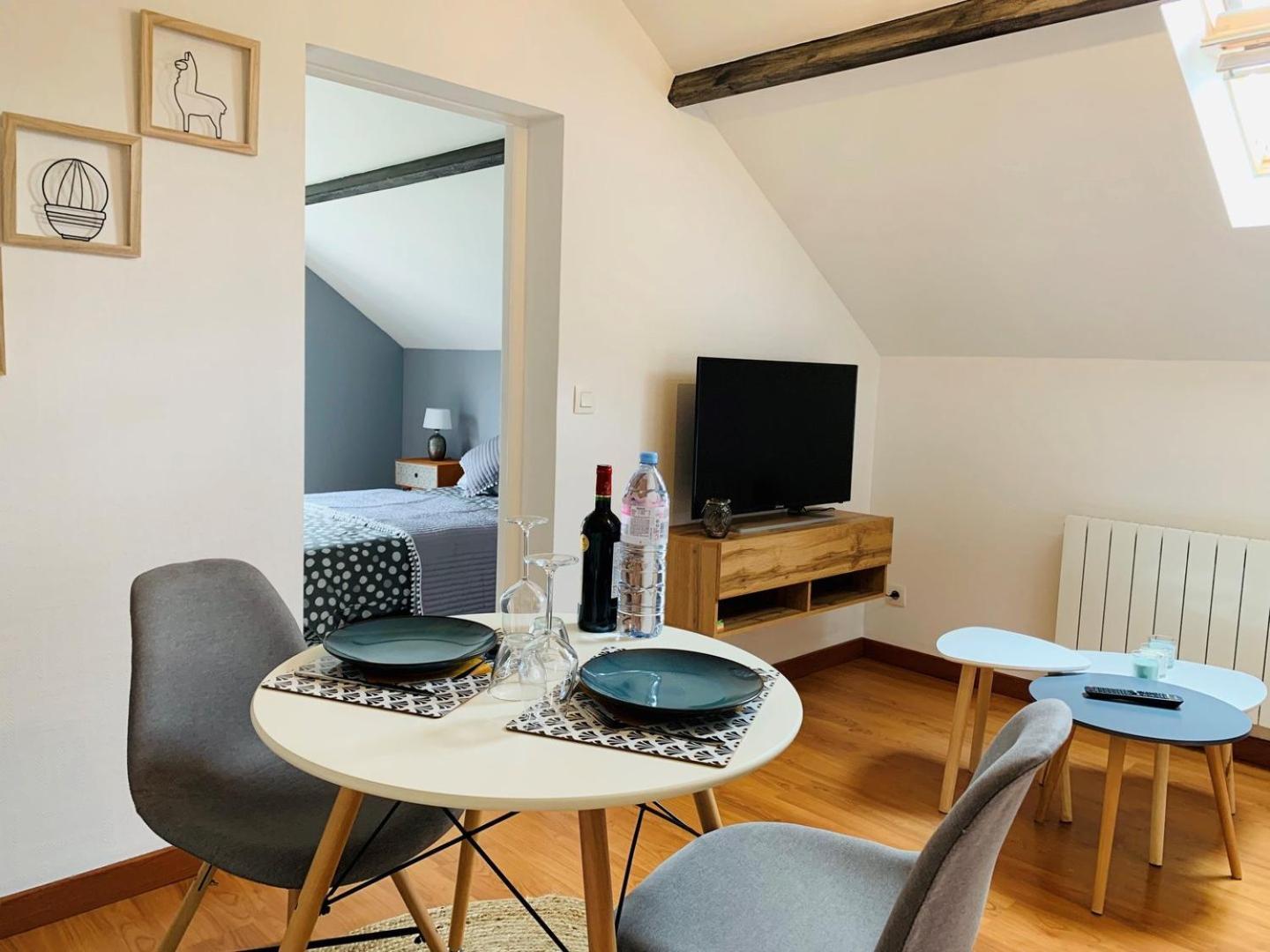 Appartement Au Style Scandinave - Pour Deux Personnes Proche De Chartres Luisant Екстериор снимка