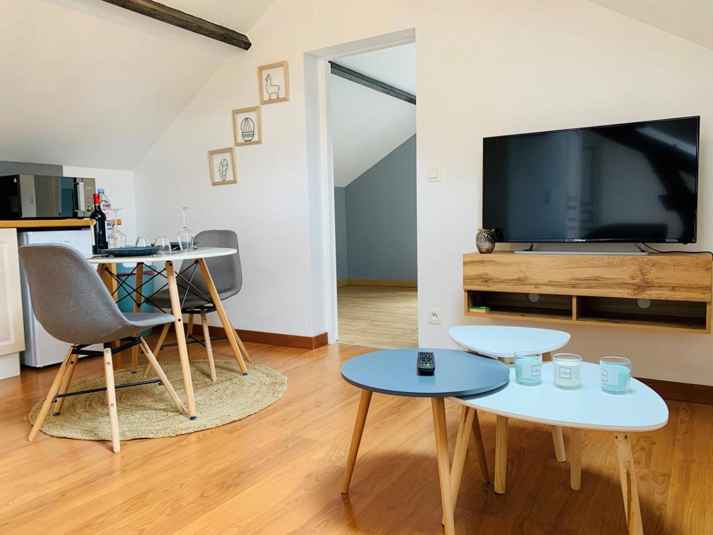 Appartement Au Style Scandinave - Pour Deux Personnes Proche De Chartres Luisant Екстериор снимка